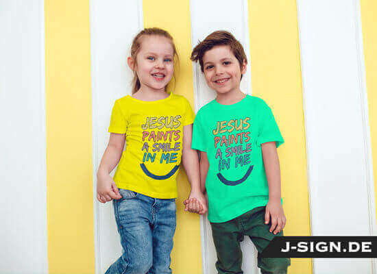 Christliche Kinder T-Shirts - Jesus Paints a Smiley in me von Jesus Shirts